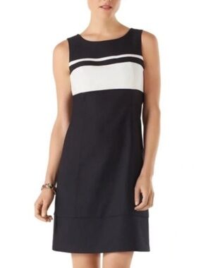 White House Black Market "NEW" Black White Perfect Form Colorblock Dress Size 00